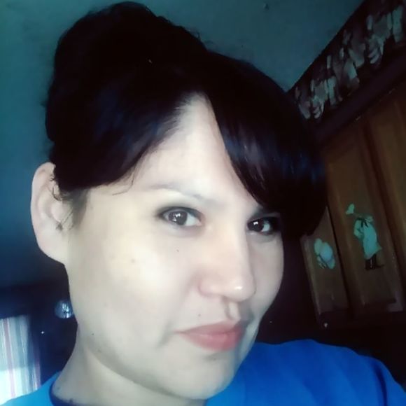 Meet your Posher, Steph - Picture 1 of 1